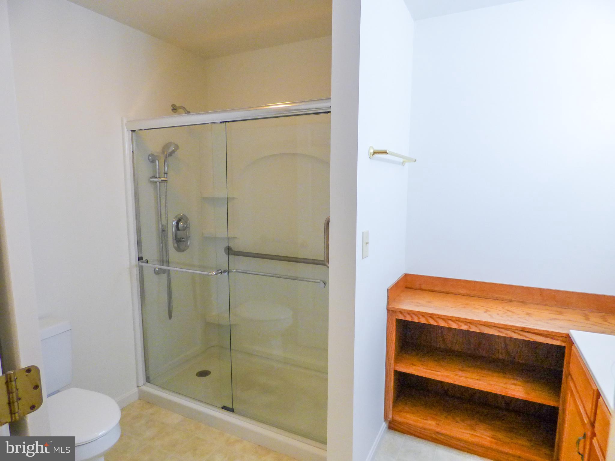 LONGSTOWN VILLAGE - Residential