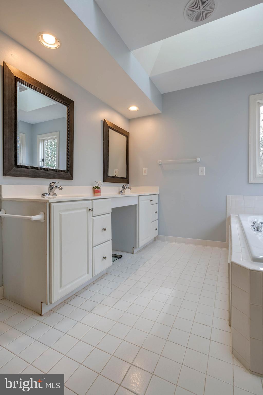 FOXMILL - Residential