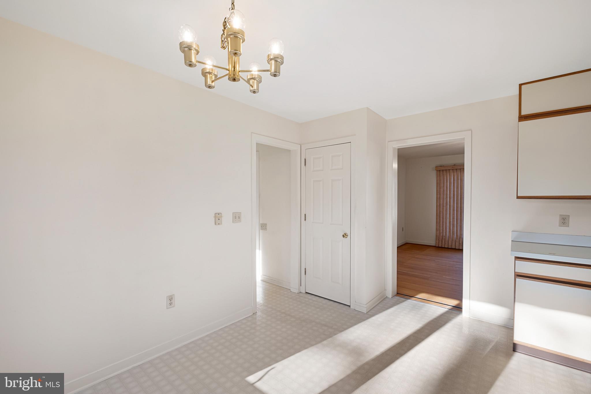 LIMESTONE HILLS - Residential