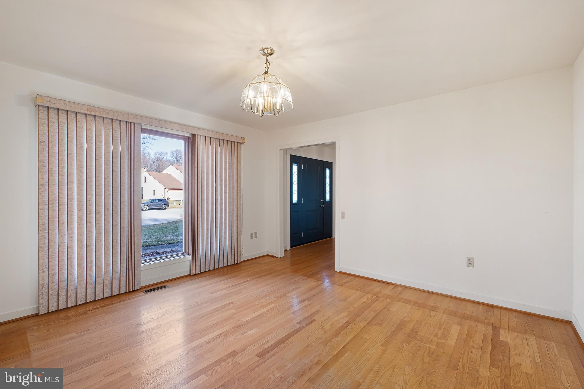 LIMESTONE HILLS - Residential