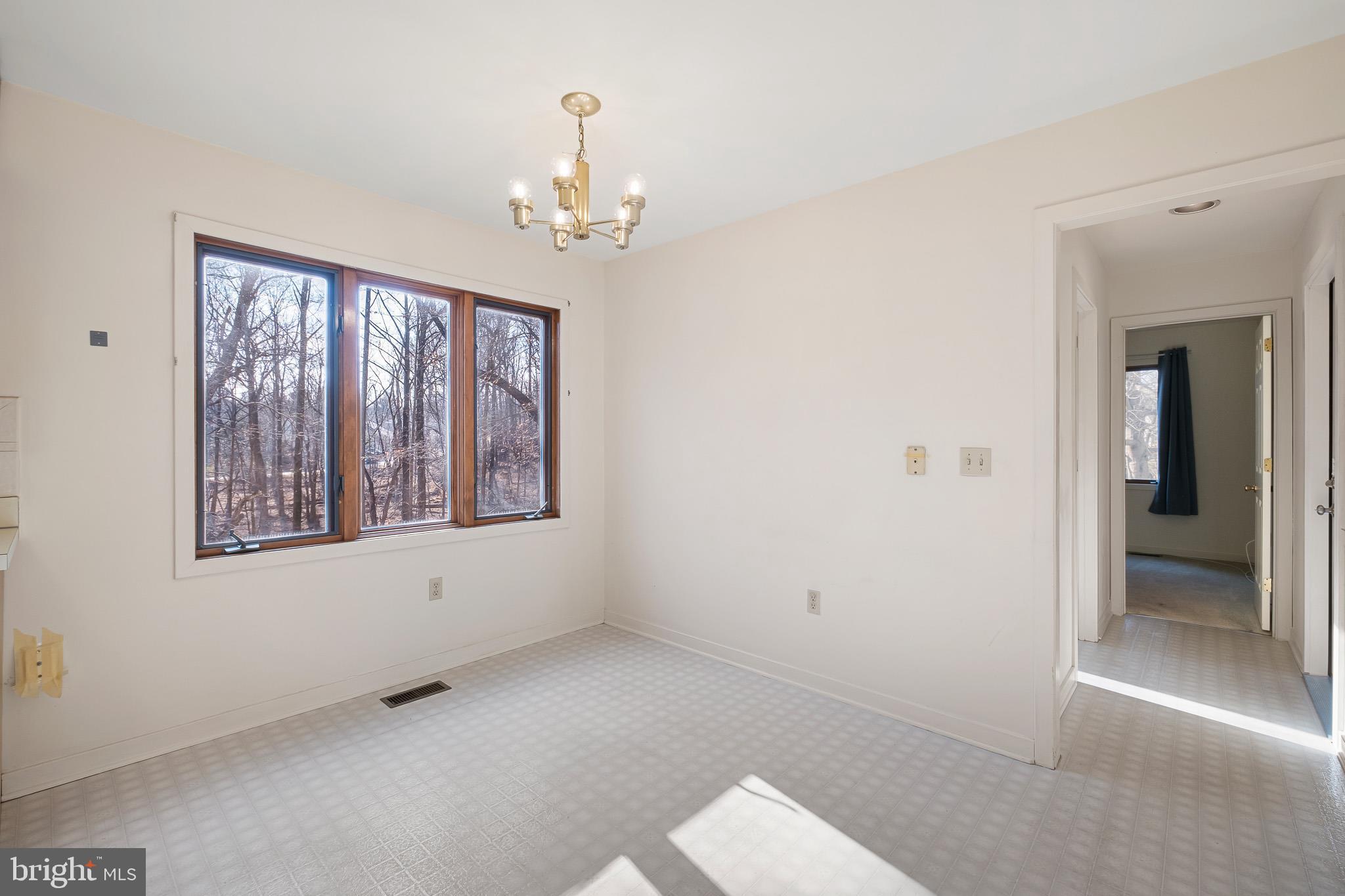 LIMESTONE HILLS - Residential