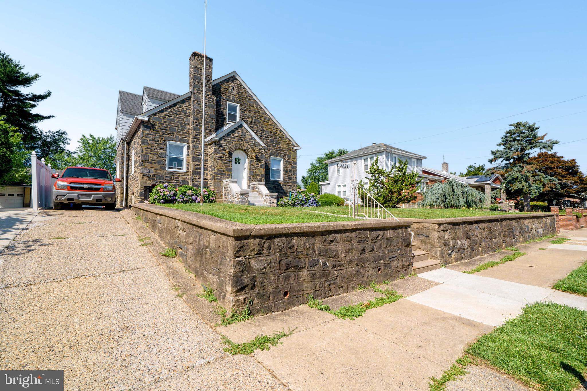 2224 FAUNCE STREET 26