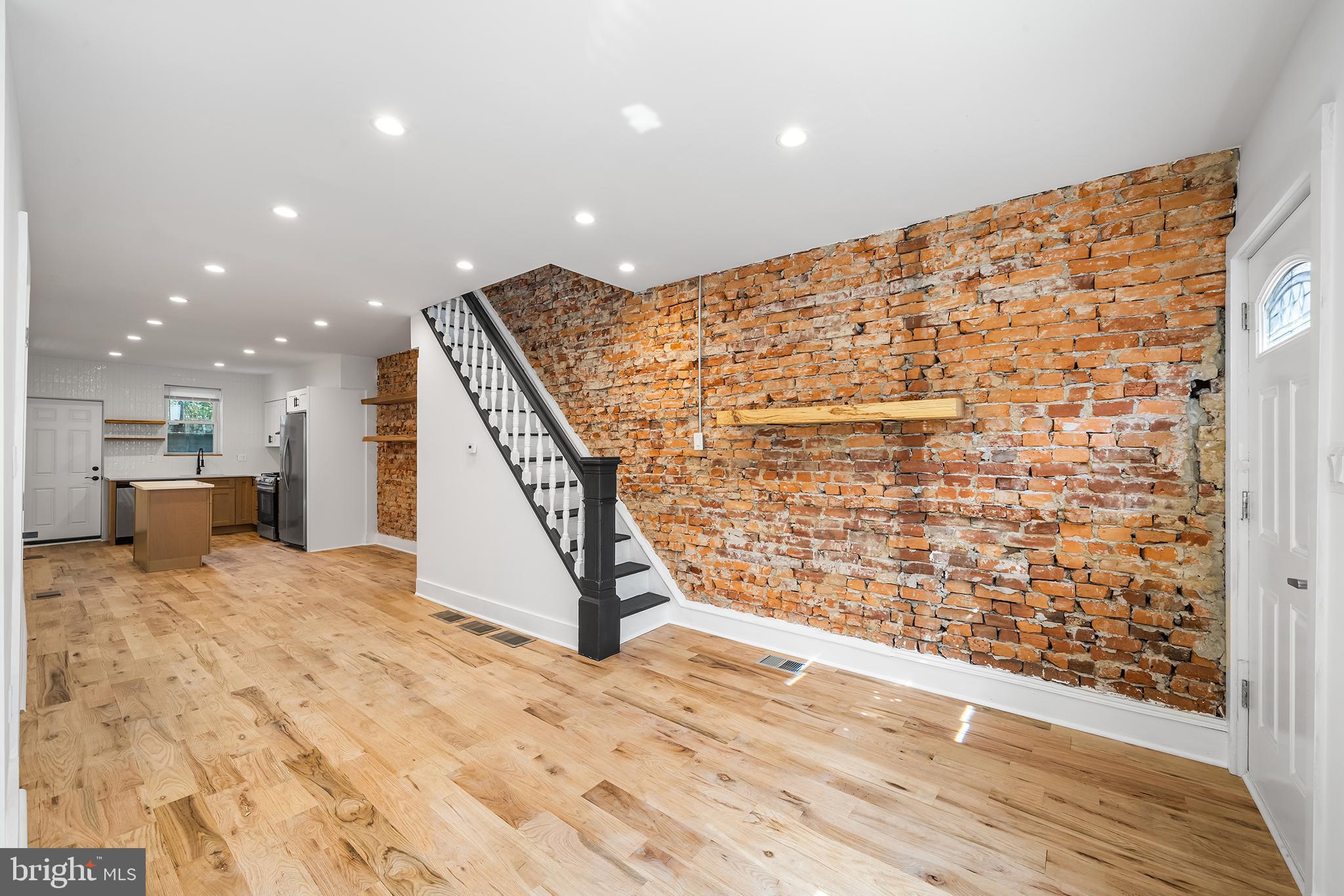 POINT BREEZE - Residential