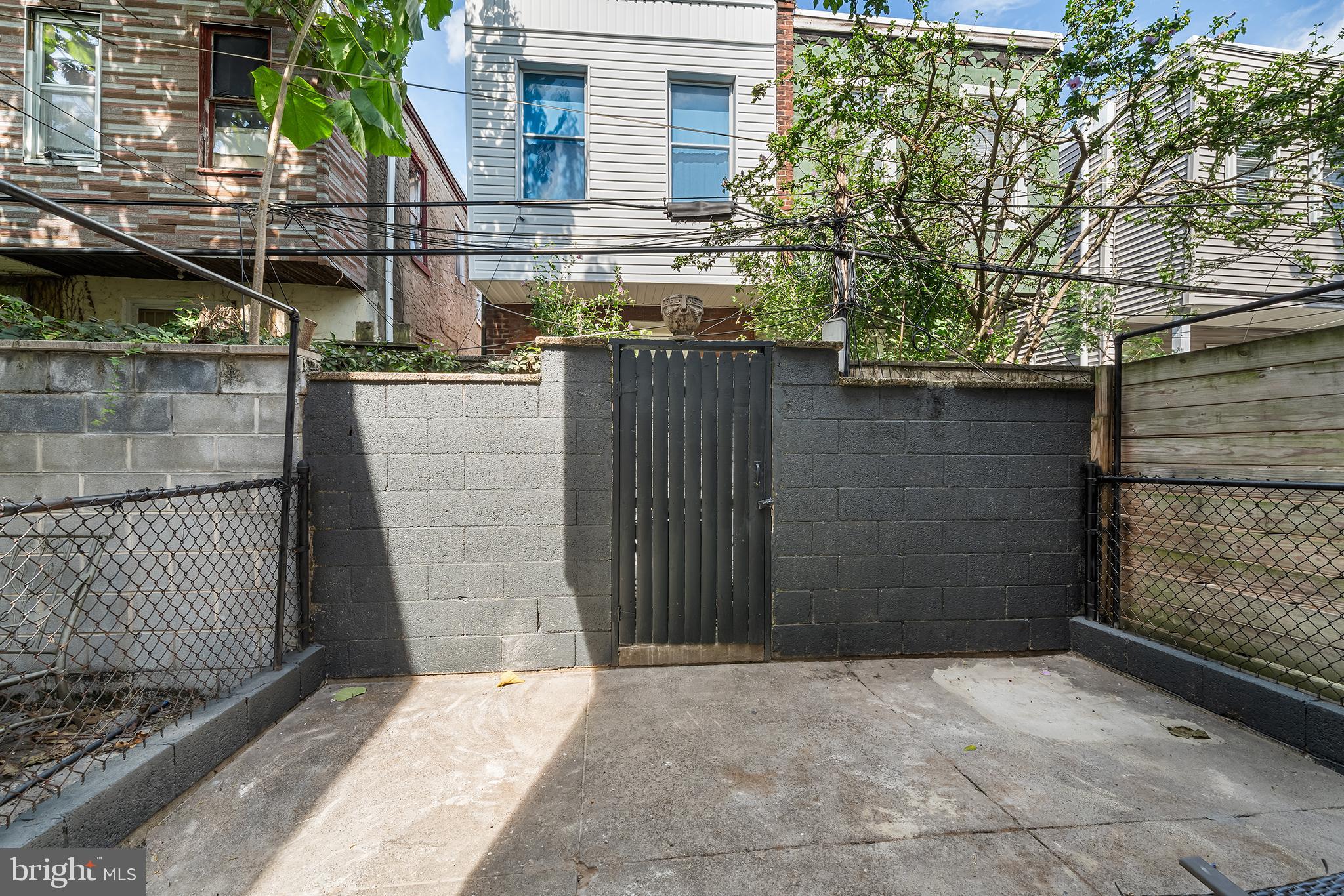 POINT BREEZE - Residential