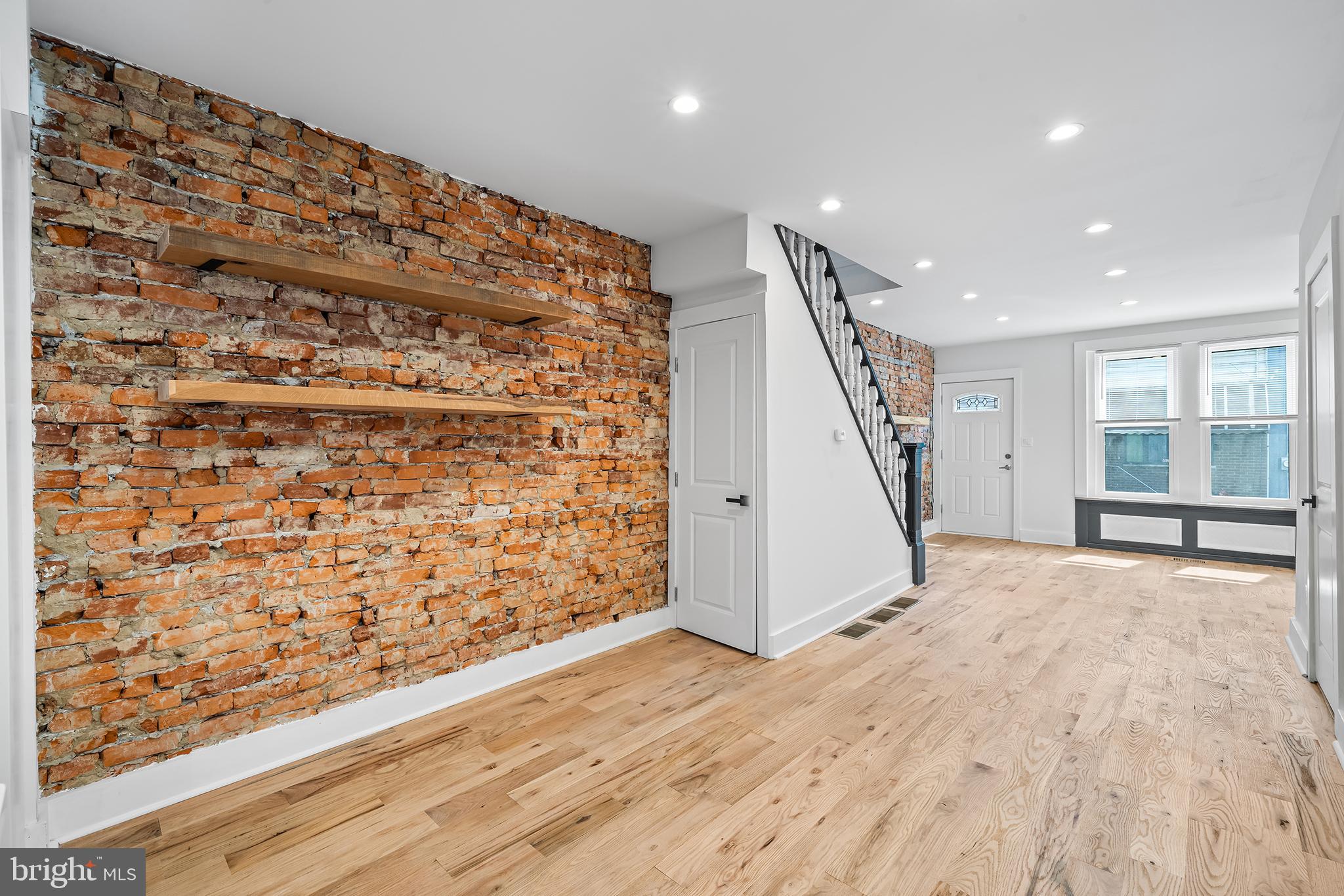 POINT BREEZE - Residential