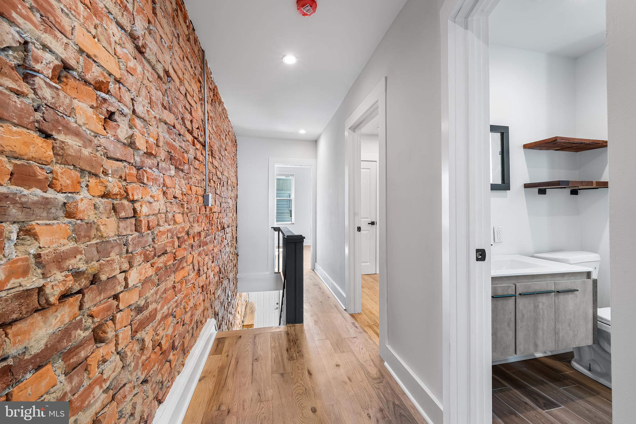 POINT BREEZE - Residential