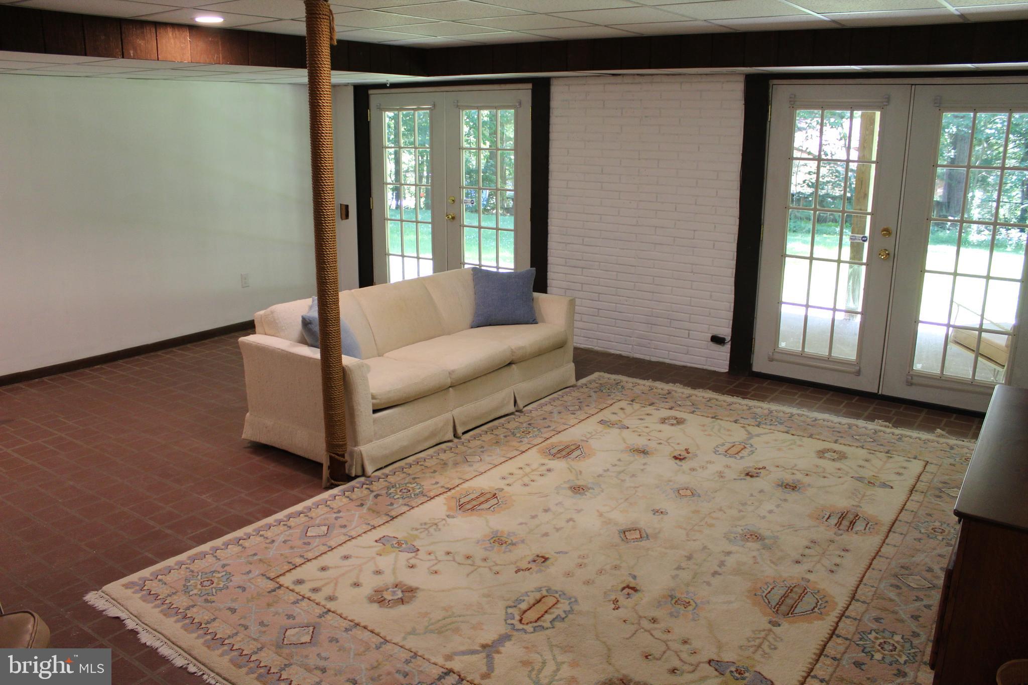 GLADMAR - Residential