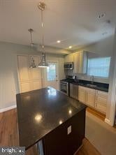 5032 E CAPITOL STREET NE