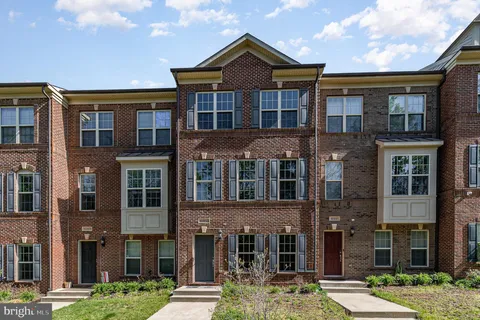 15993 Marsh Place, Haymarket, VA MLS: VAPW2092106
