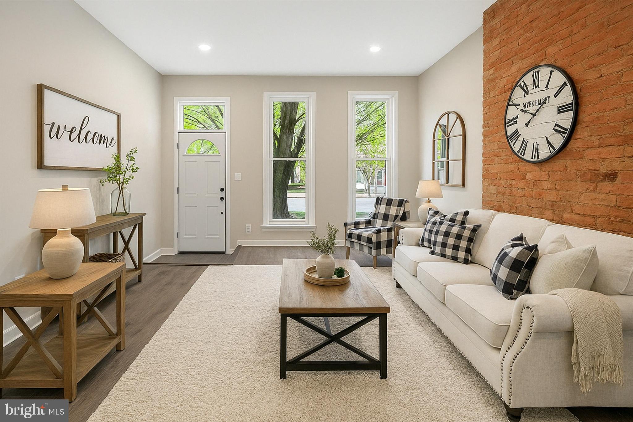SANDTOWN-WINCHESTER - Residential