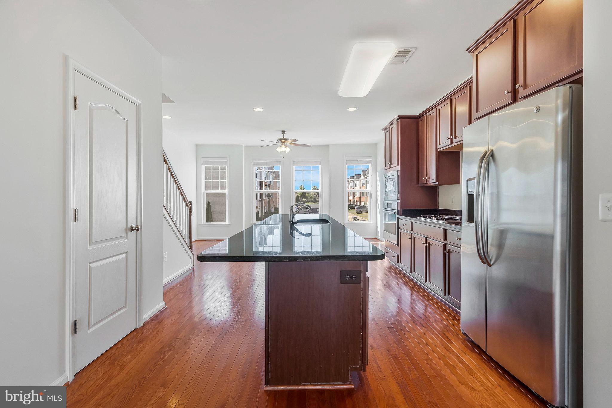 BROADLANDS STATION - Residential Lease