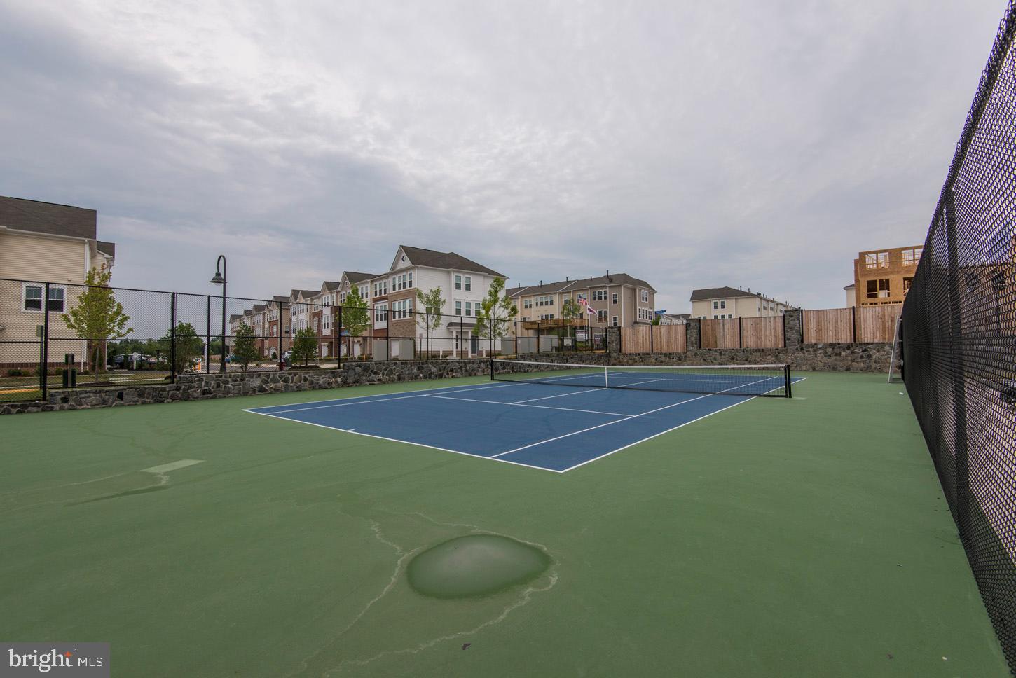 BROADLANDS STATION - Residential Lease