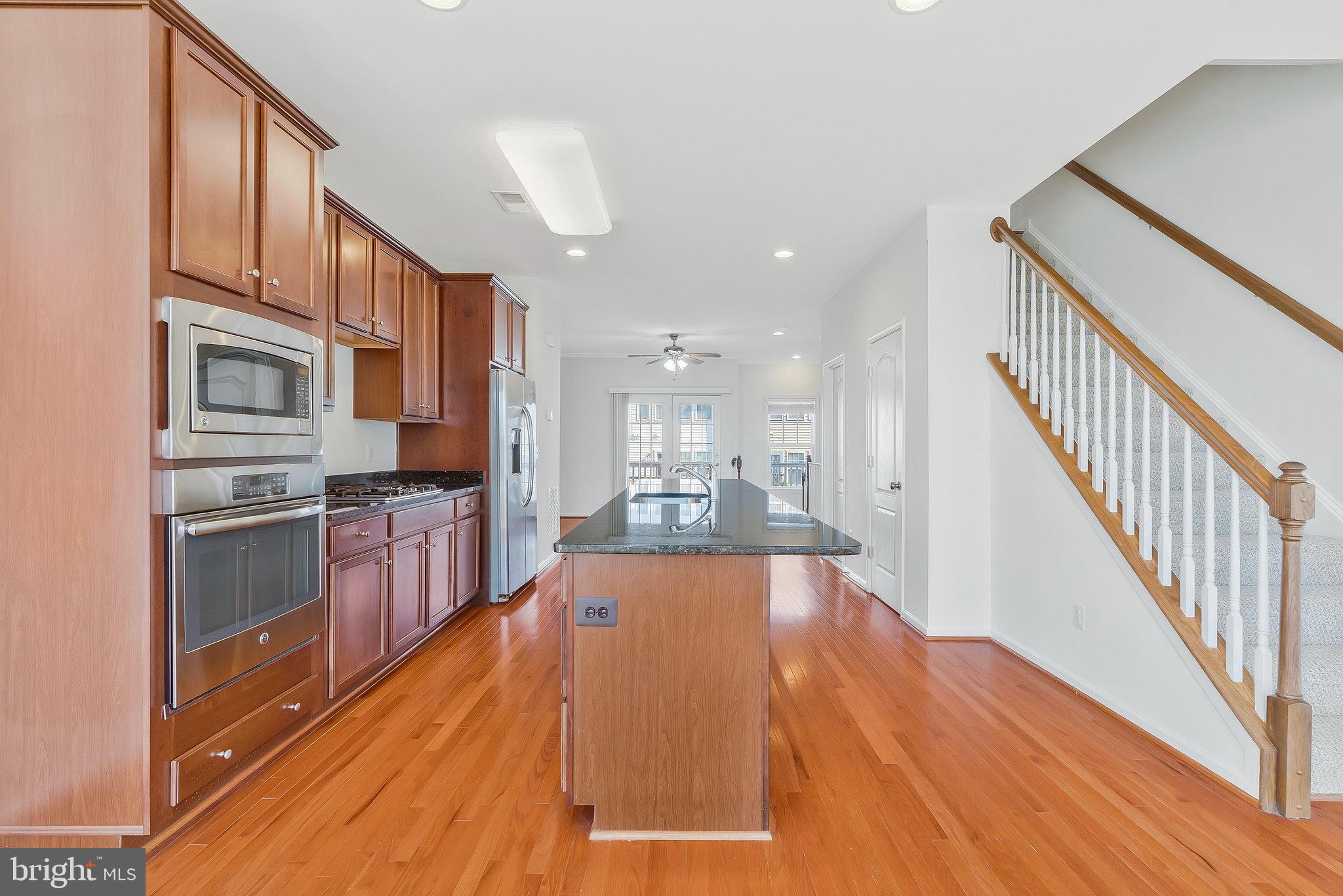 BROADLANDS STATION - Residential Lease