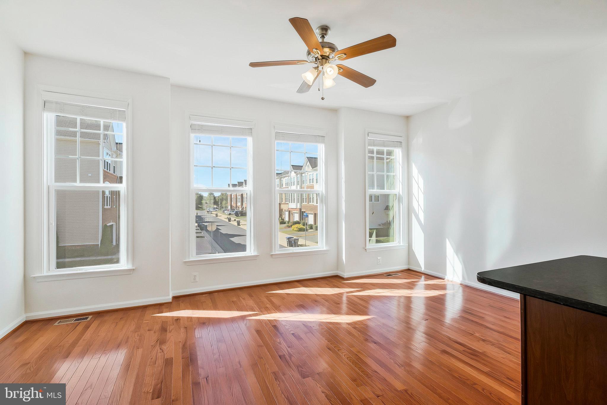 BROADLANDS STATION - Residential Lease