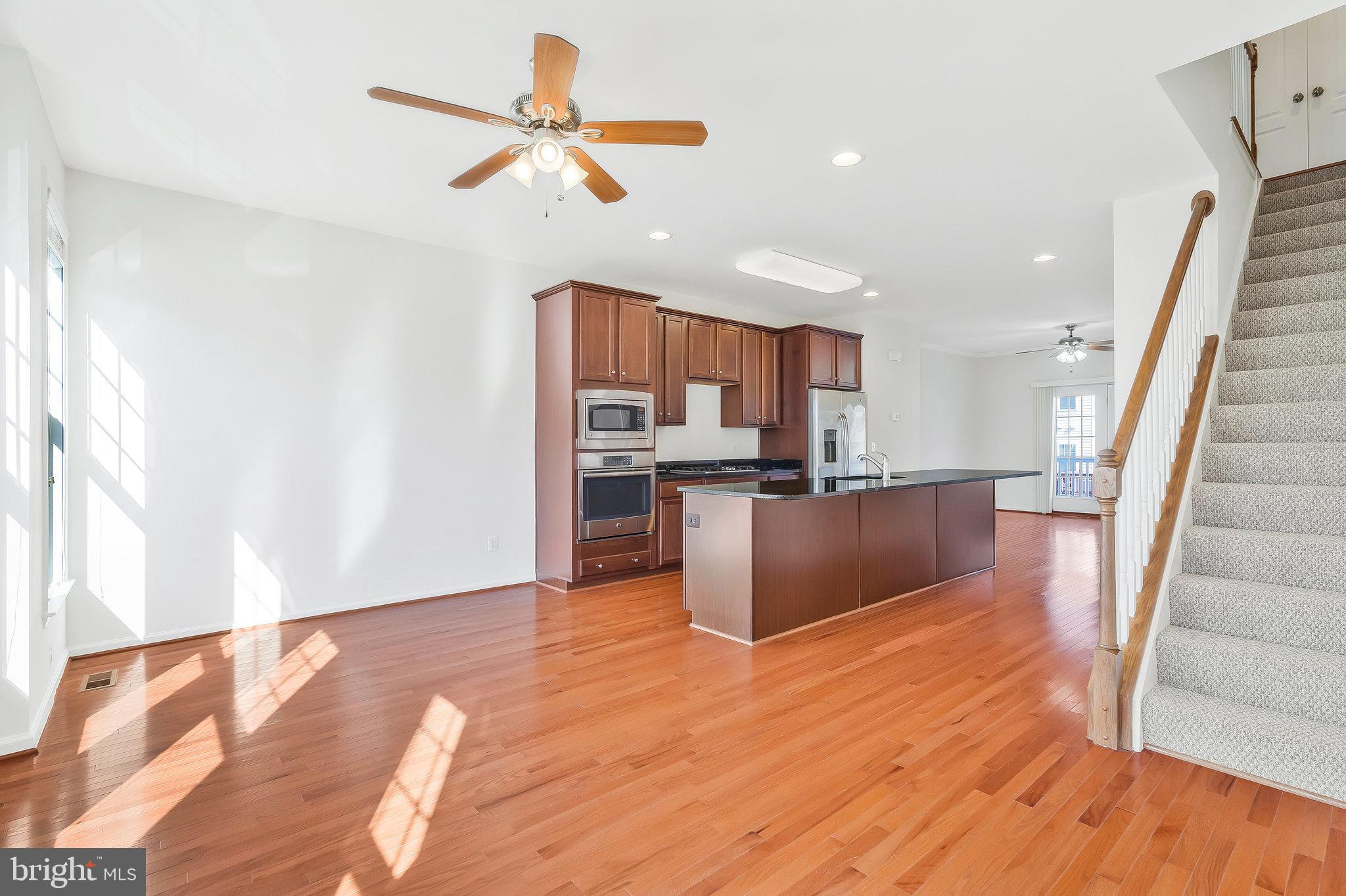 BROADLANDS STATION - Residential Lease