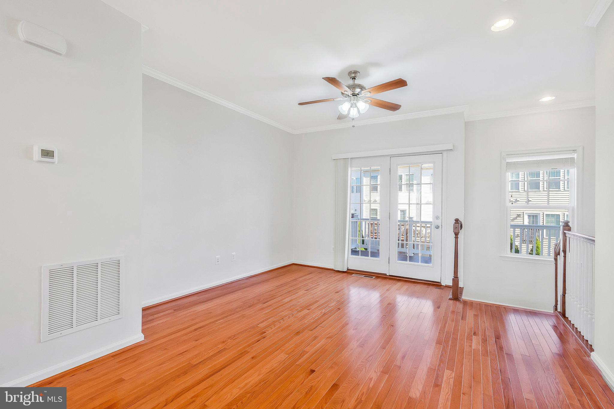 BROADLANDS STATION - Residential Lease