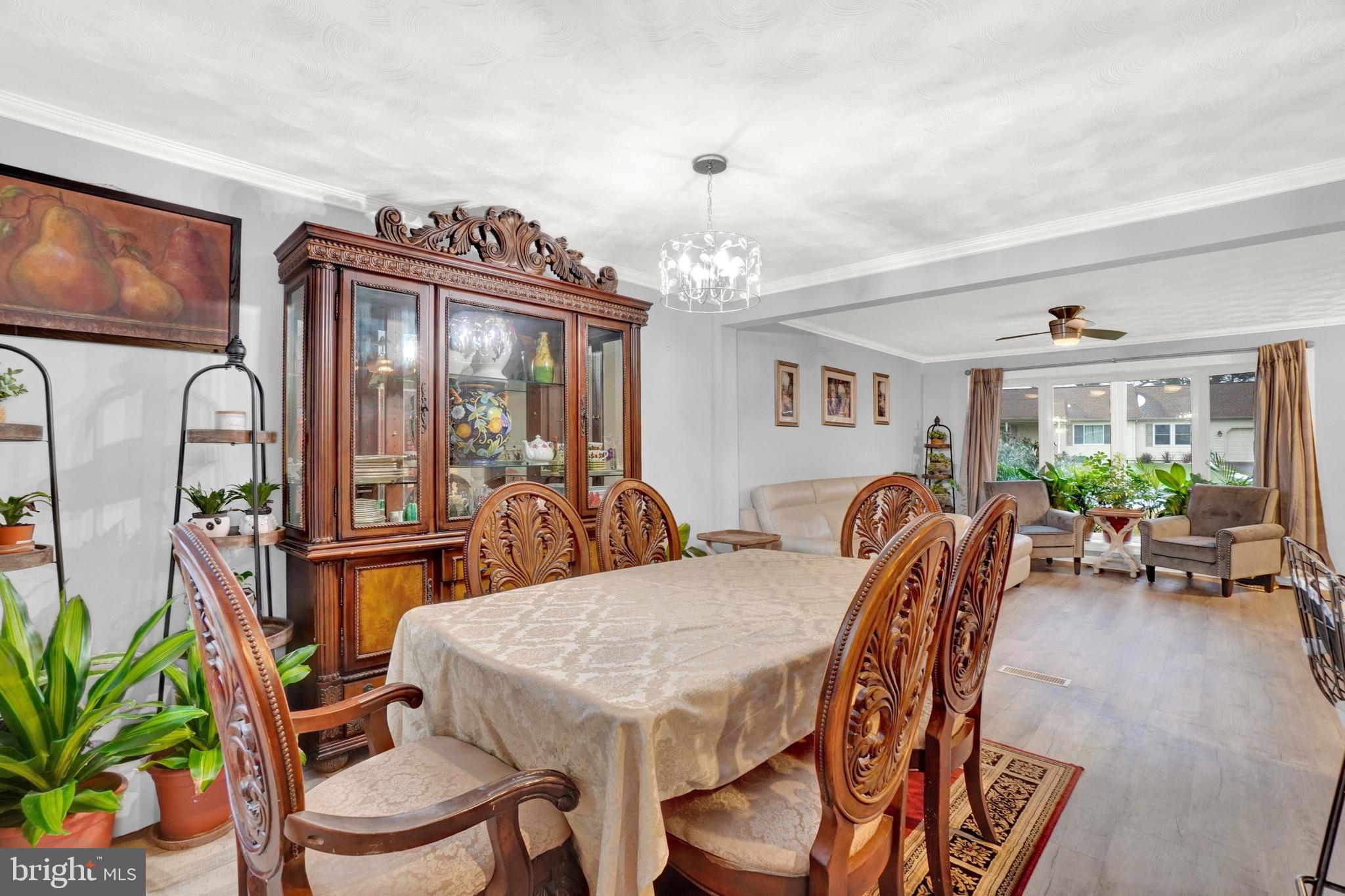GOLDEN MANOR - Residential