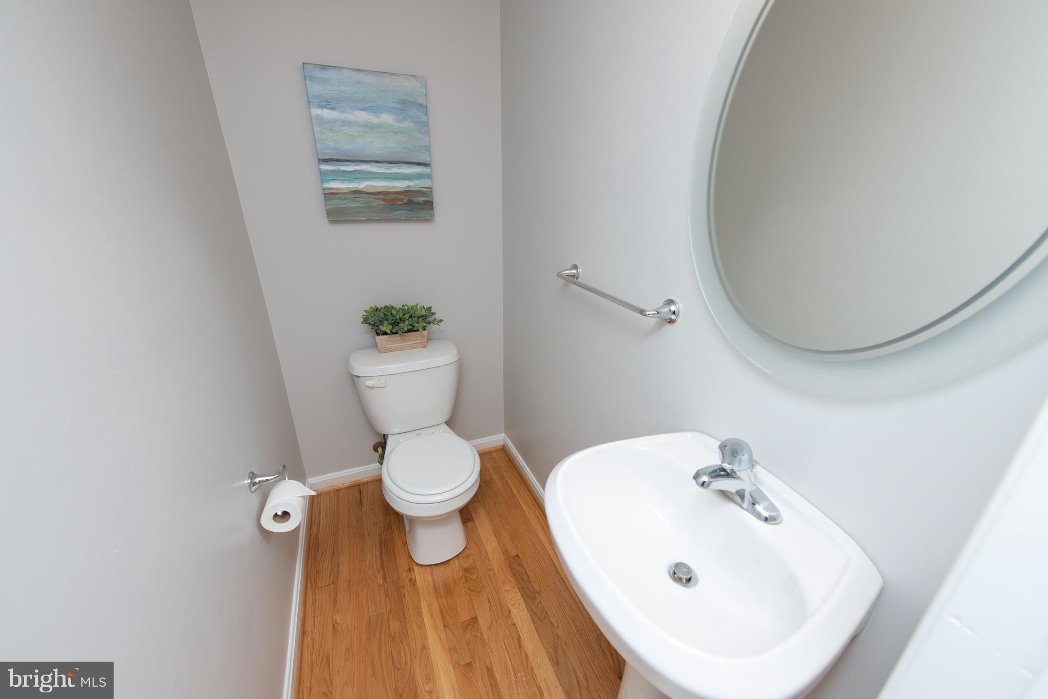 WOODLAND BEACH - Residential