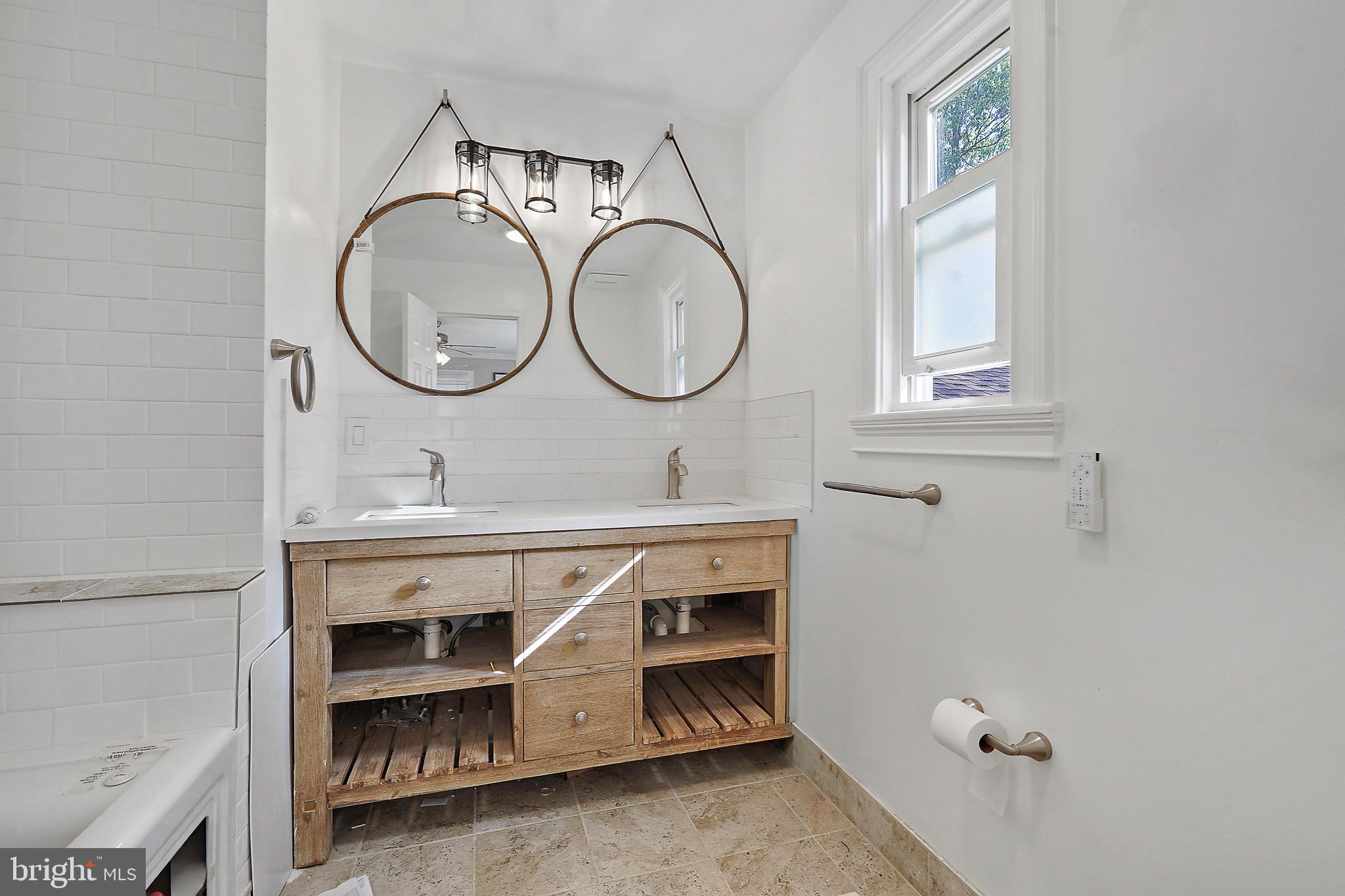 NORTH SPRINGFIELD - Residential