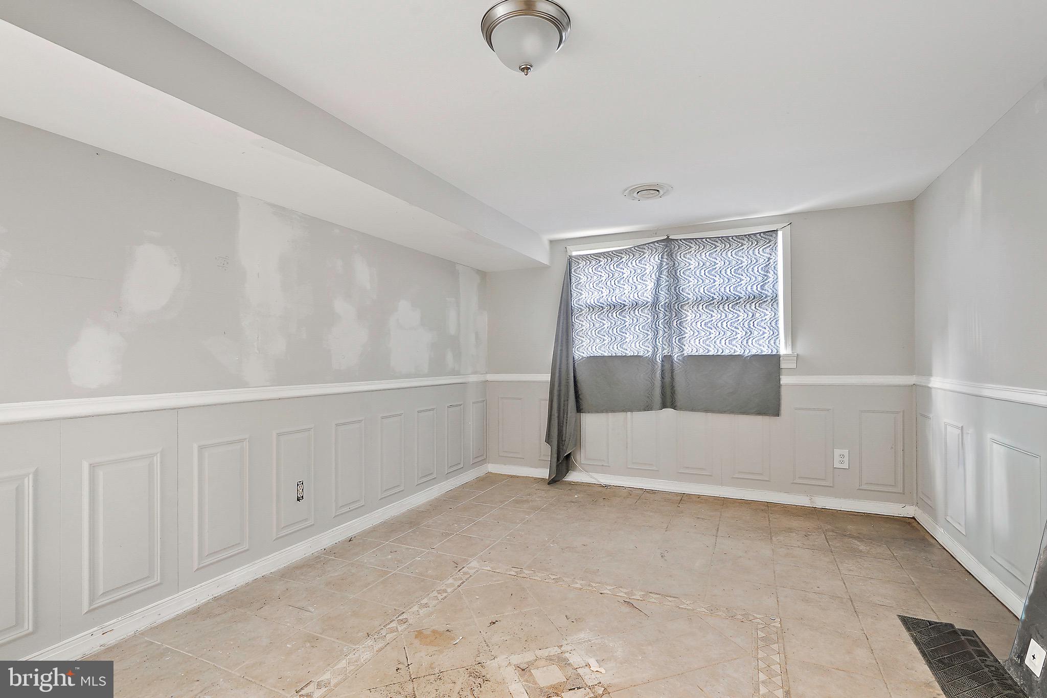 NORTH SPRINGFIELD - Residential