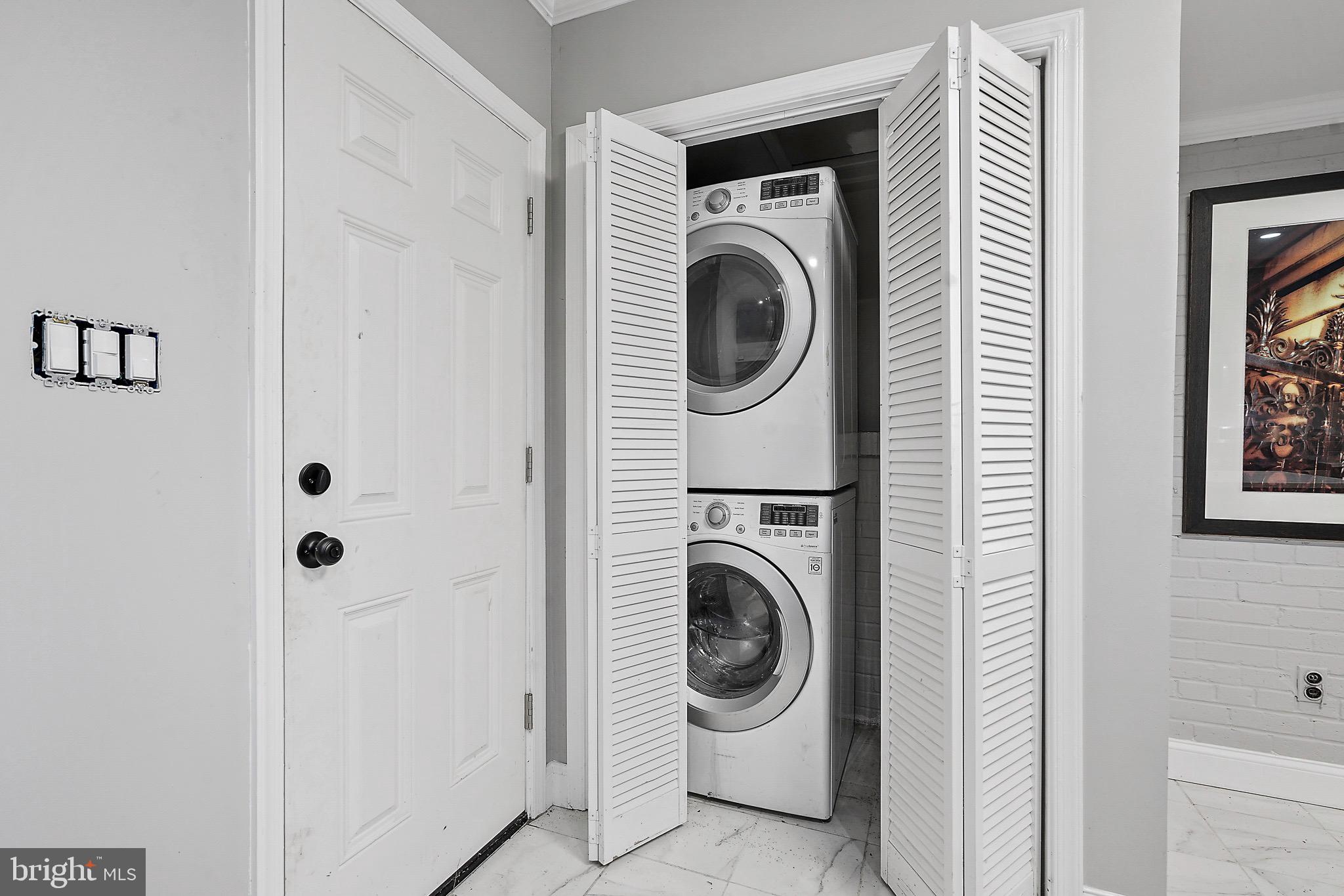 NORTH SPRINGFIELD - Residential