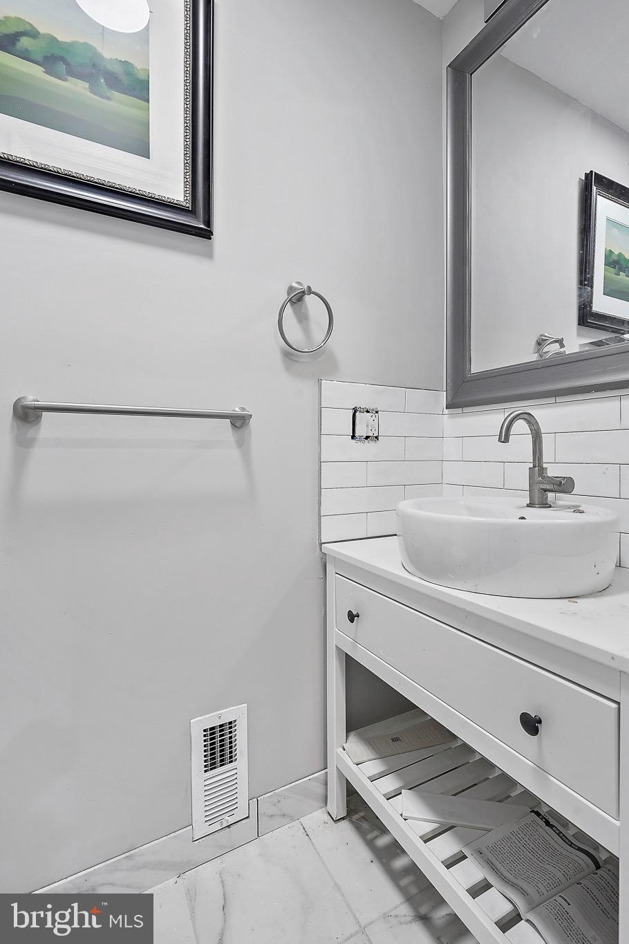 NORTH SPRINGFIELD - Residential