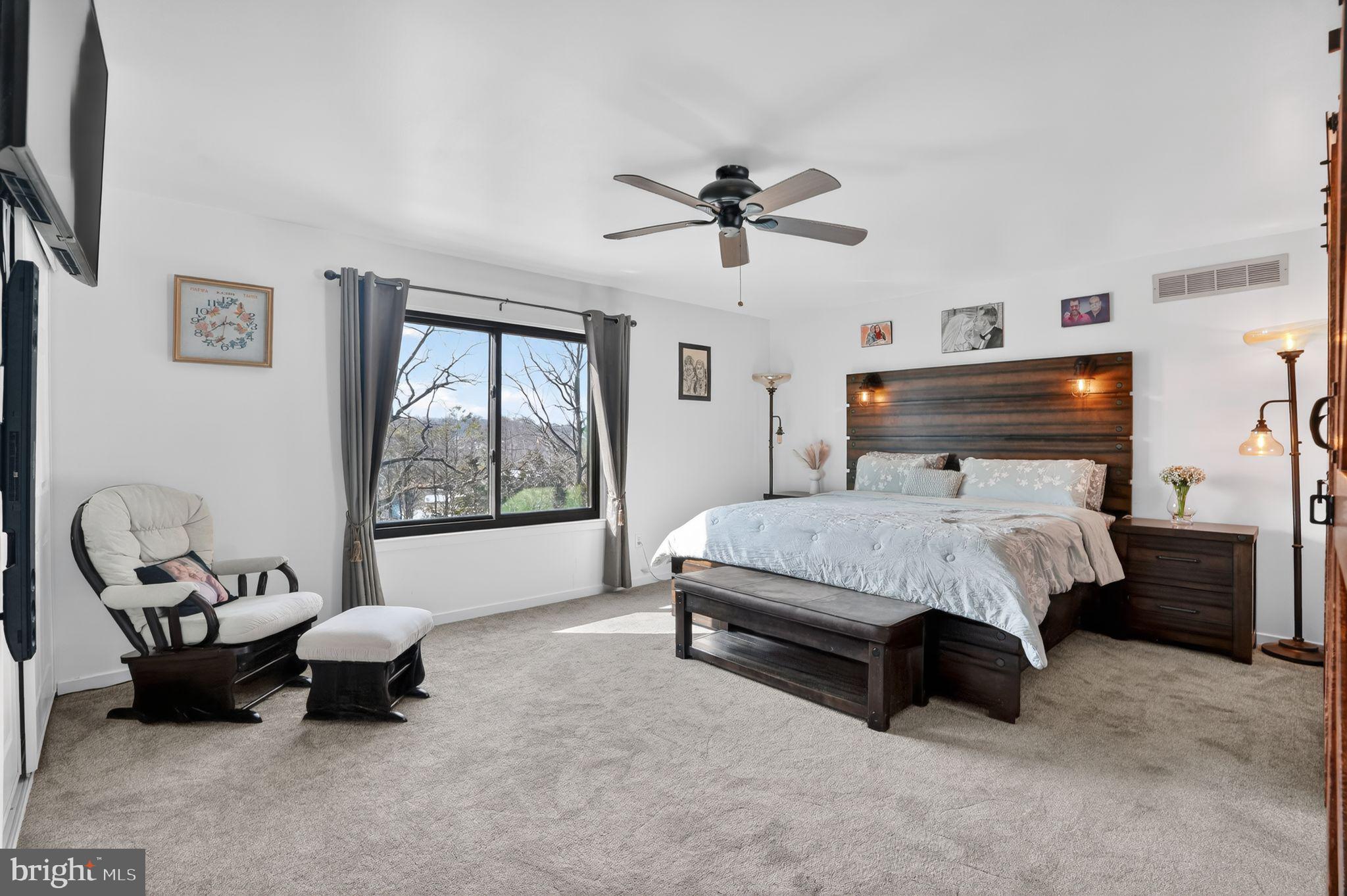 WESTMOUNT - Residential