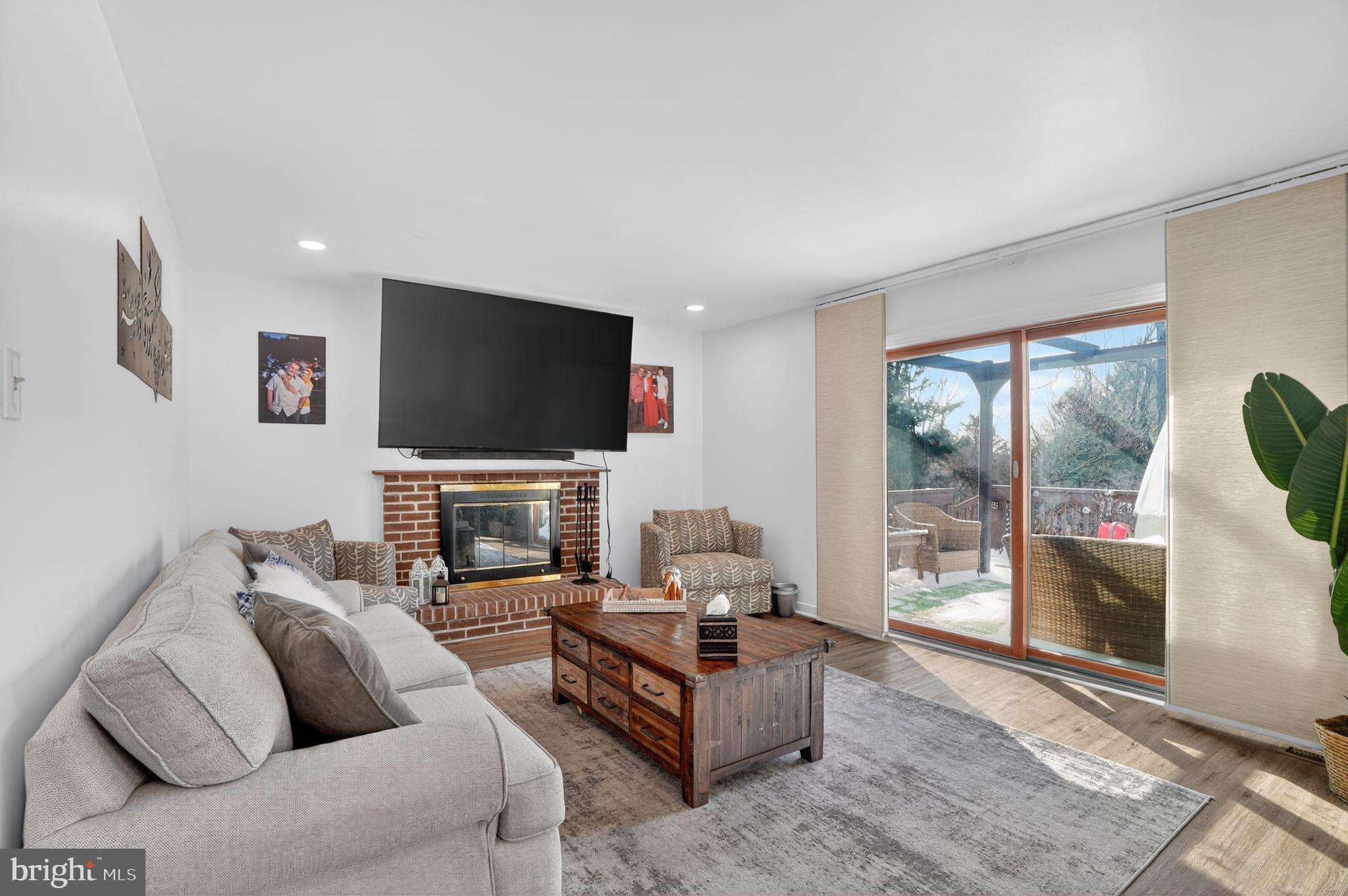 WESTMOUNT - Residential