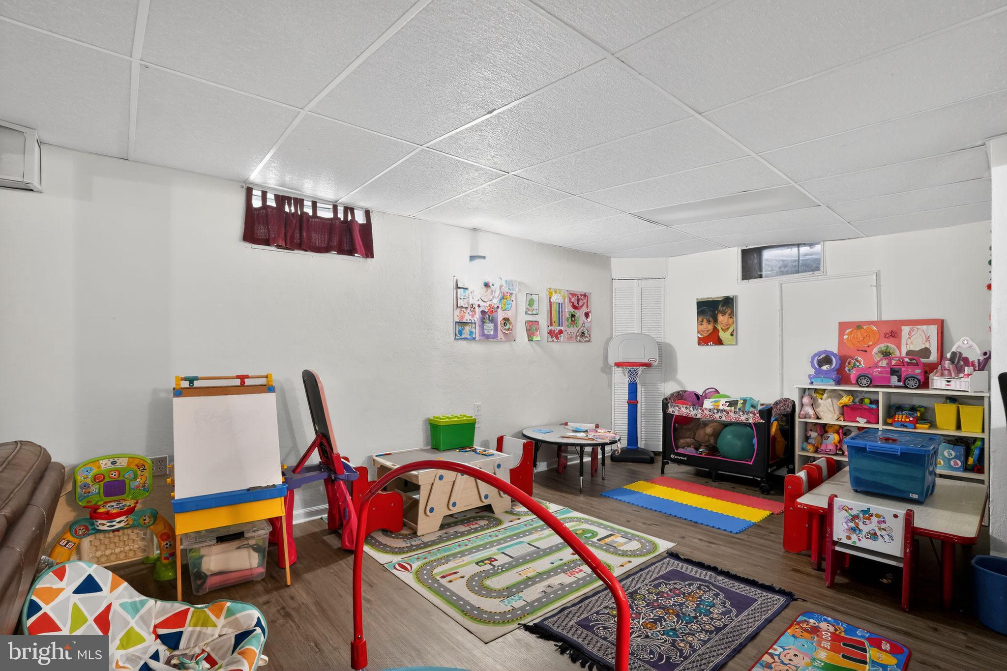 WESTMOUNT - Residential