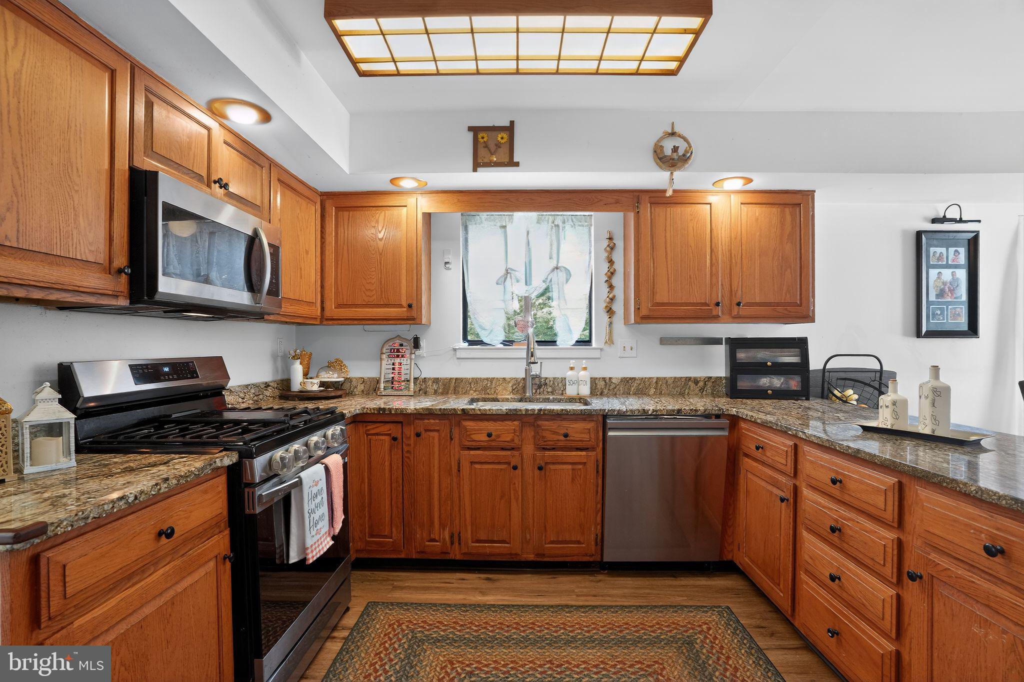 WESTMOUNT - Residential