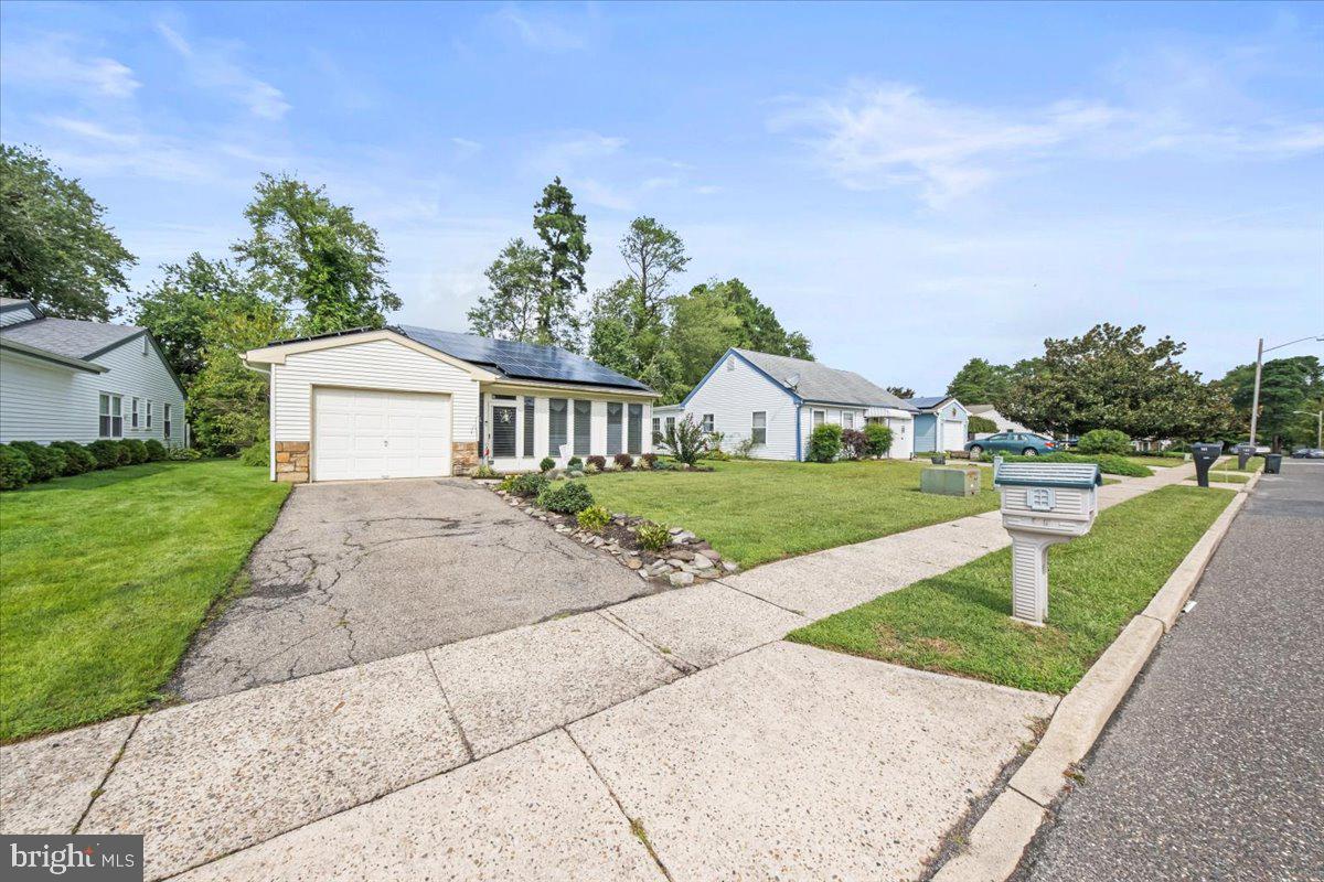 139 HUNTINGTON DRIVE