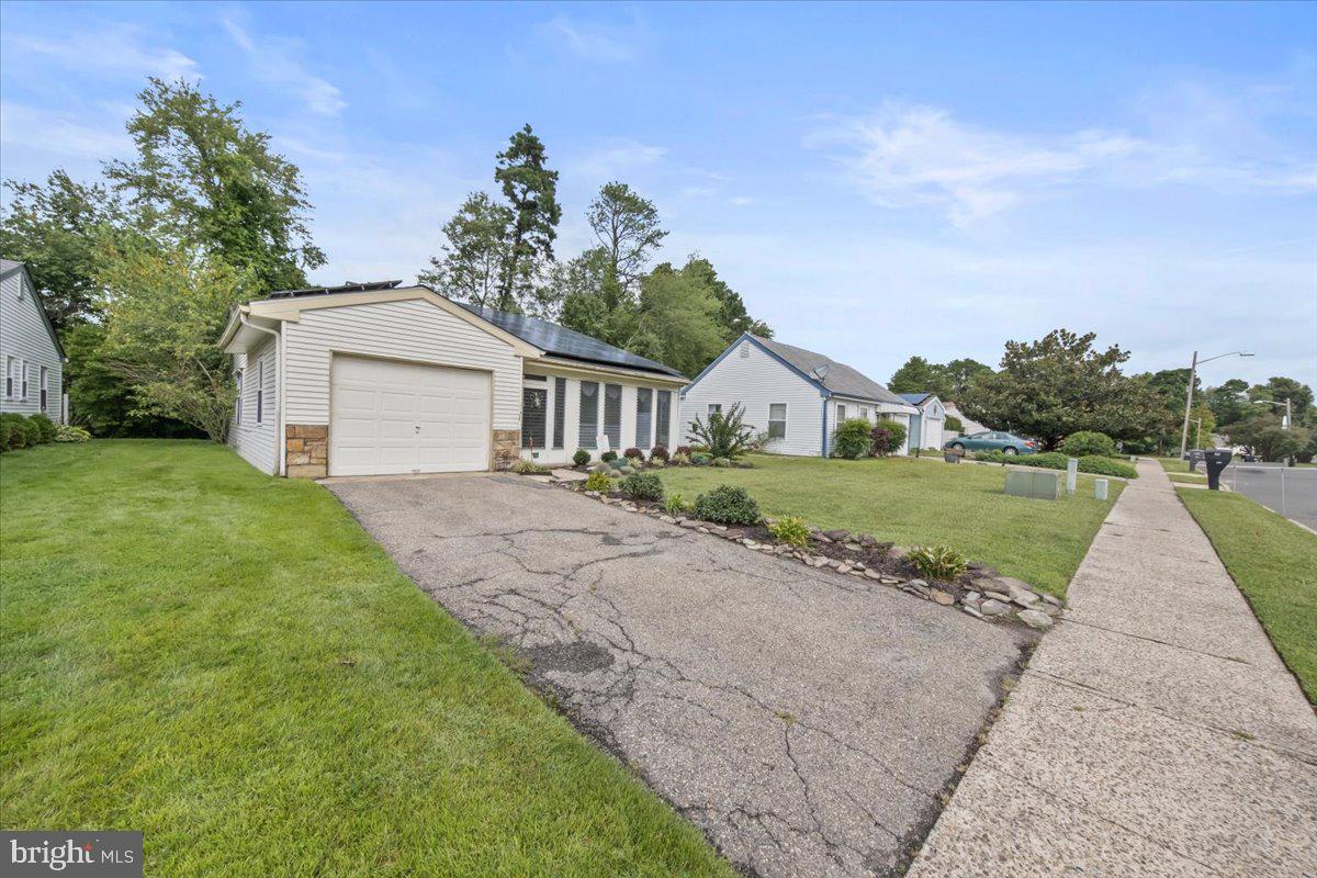 139 HUNTINGTON DRIVE