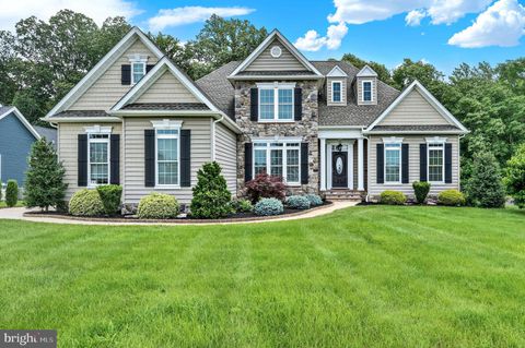 Homes For Sale - 723 Fawn Haven Walk<br/> DOVER, DE 19901