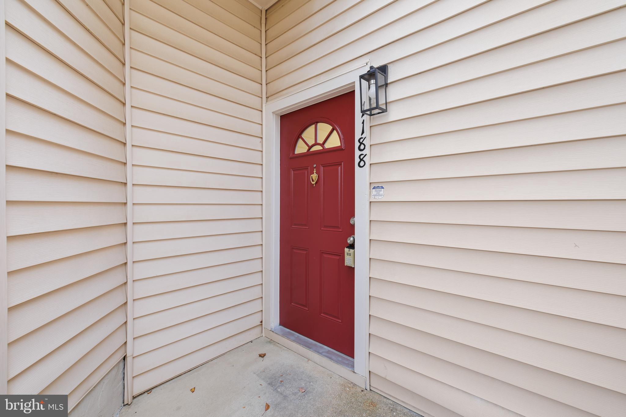 DEVON HILLS - Residential