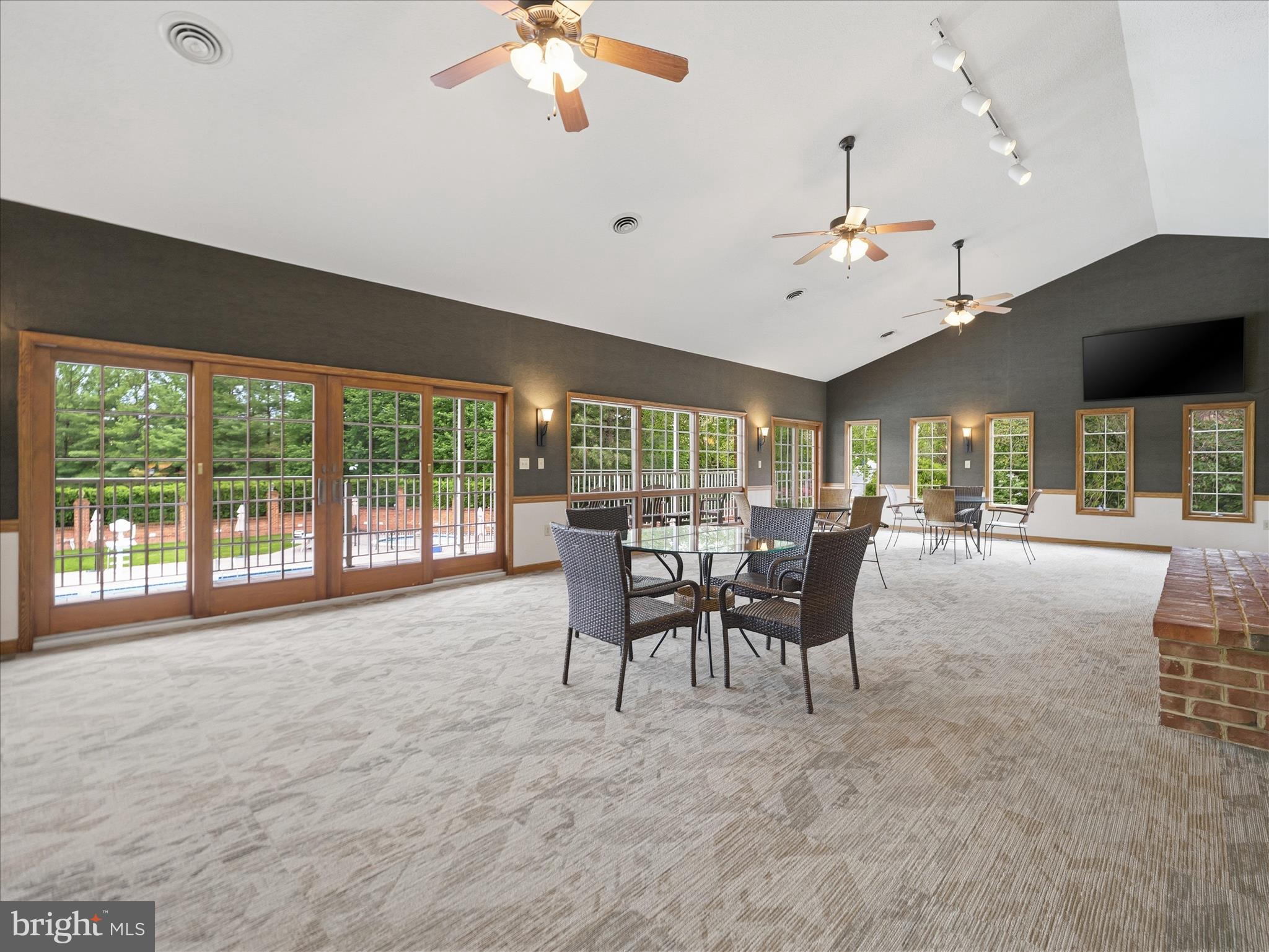 NORTH GATE TOWNE HOMES - Residential