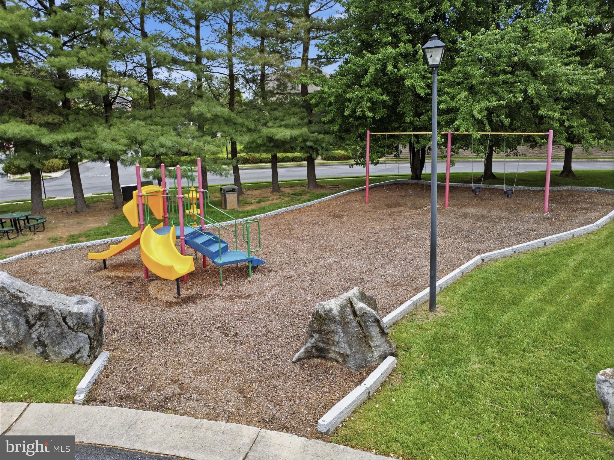 NORTH GATE TOWNE HOMES - Residential