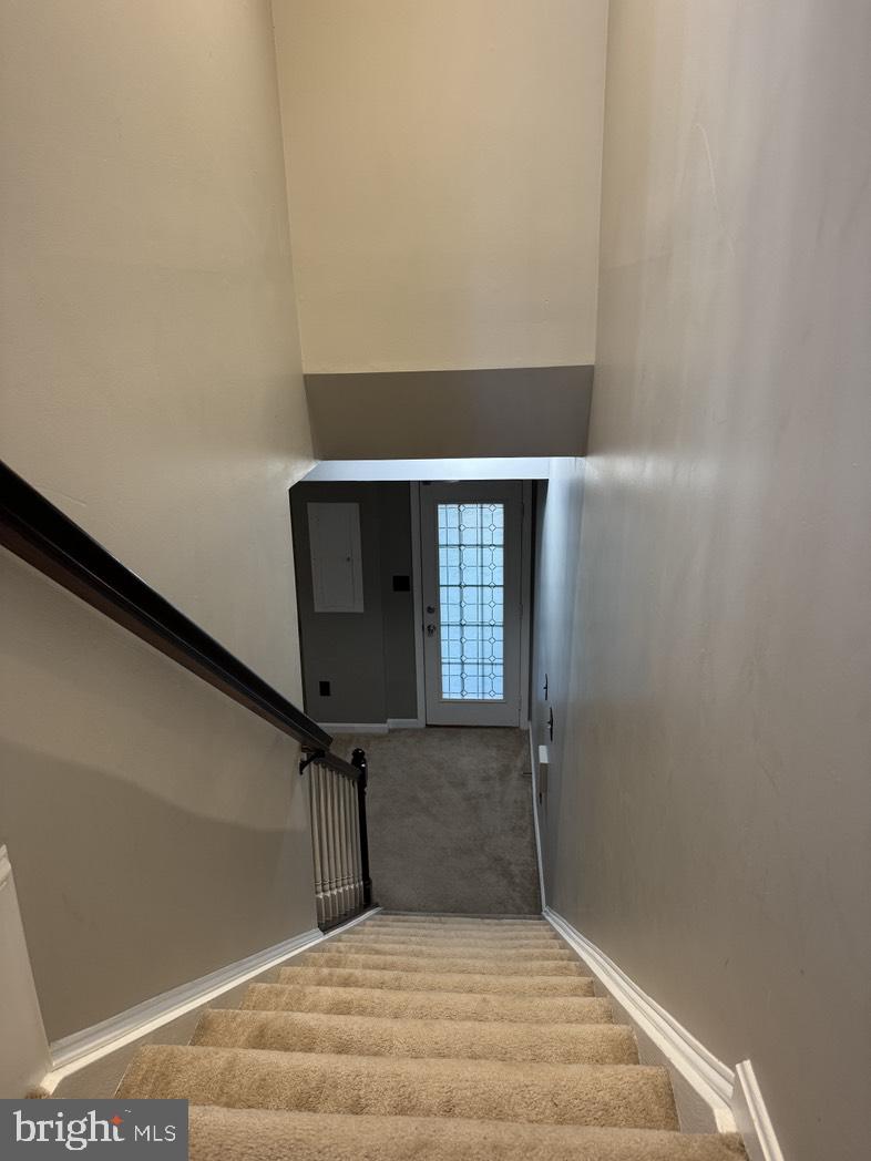 BARR HILL AT INVERNESS - Residential Lease