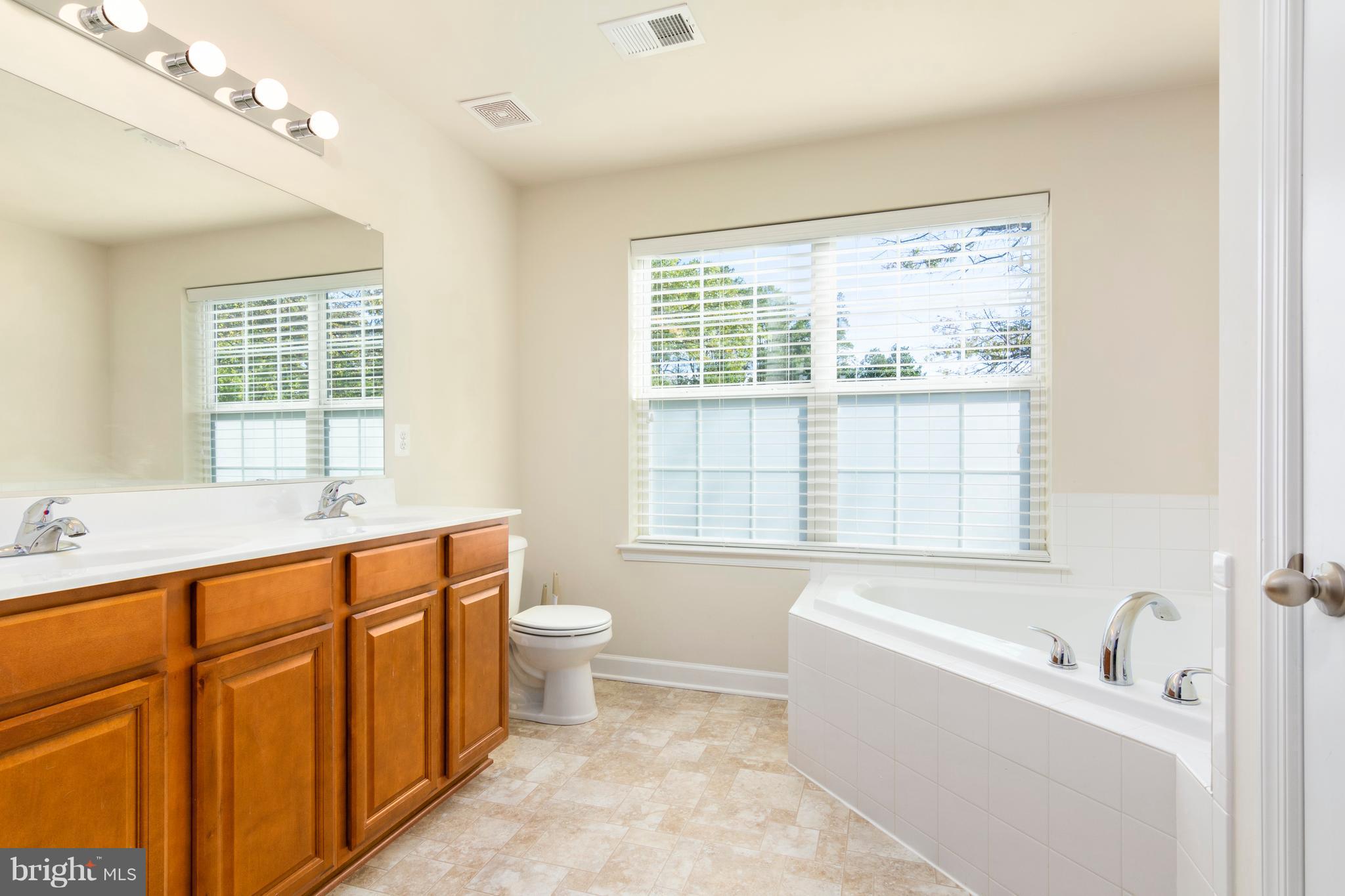 LOUIS BOUYER ESTATES - Residential