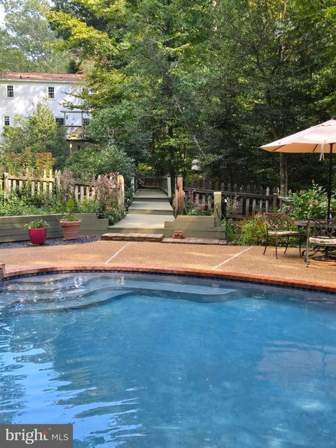Photo of 8099 Counselor Road, MANASSAS, VA 20112 (MLS # VAPW2119594)