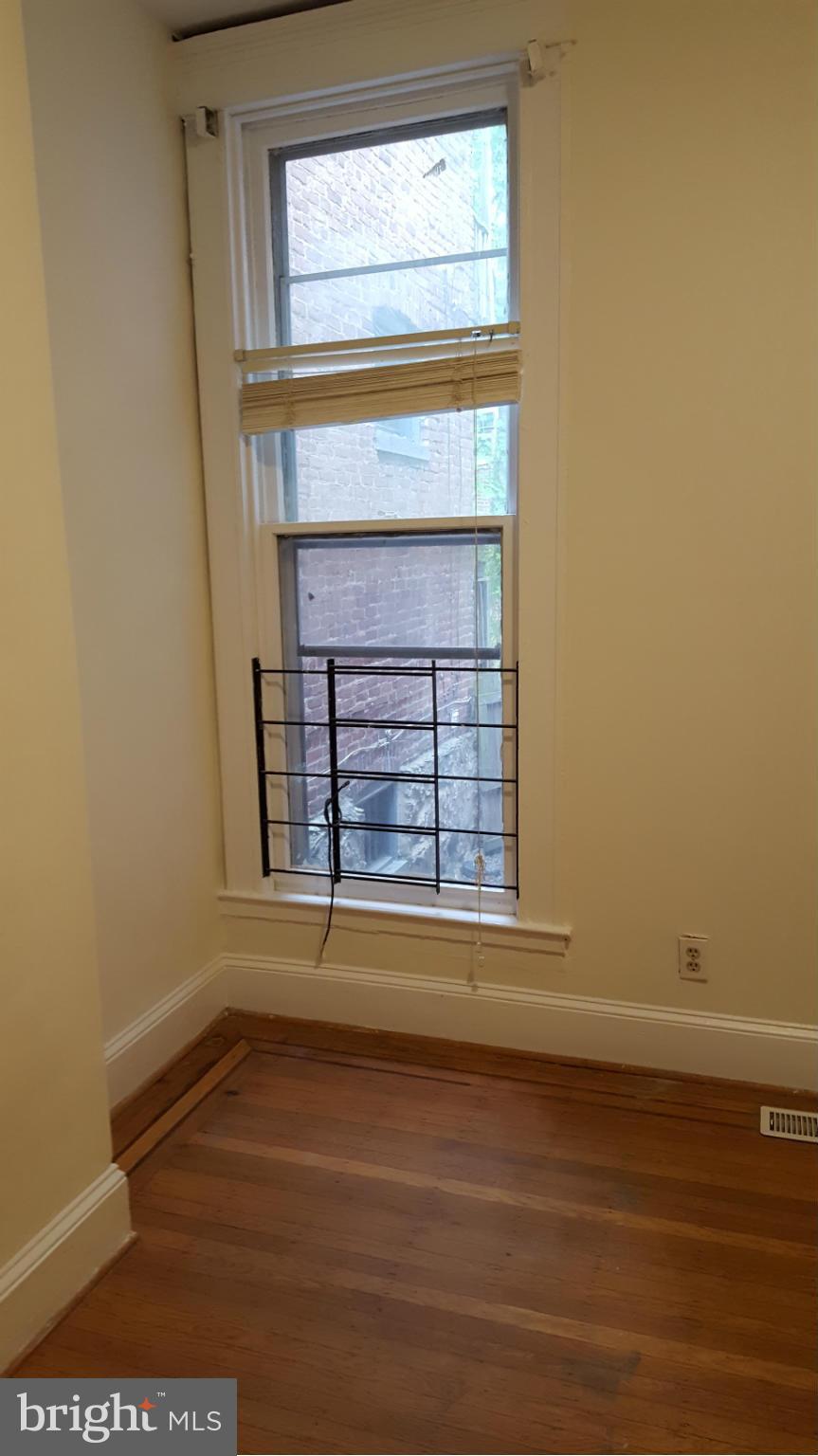 CHARLES VILLAGE - Residential Lease