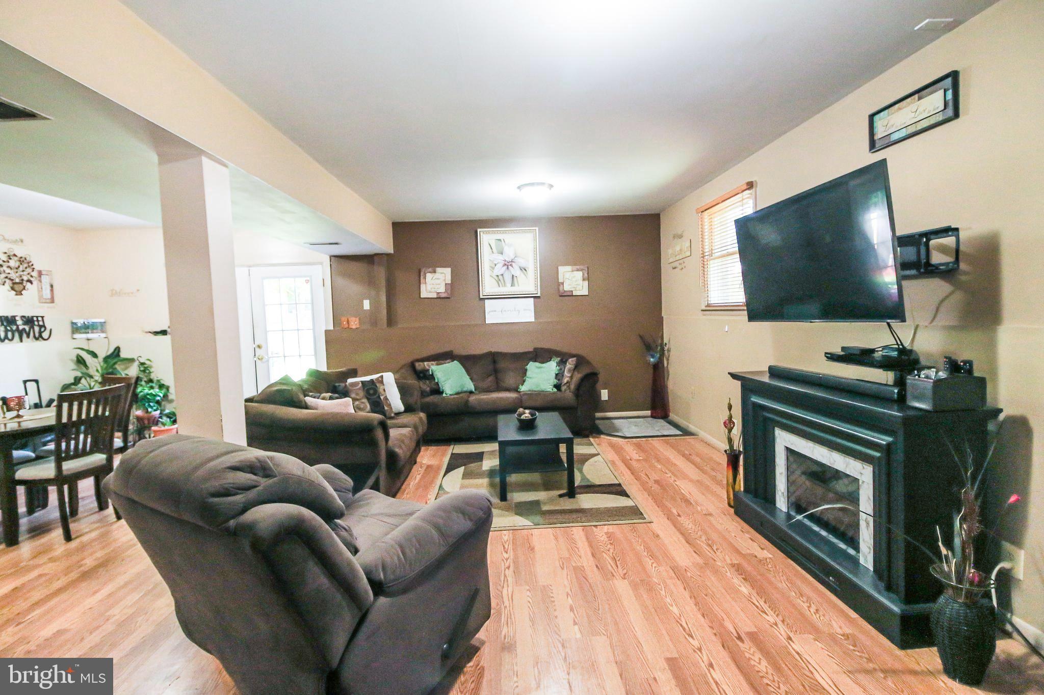 JACOBSVILLE - Residential
