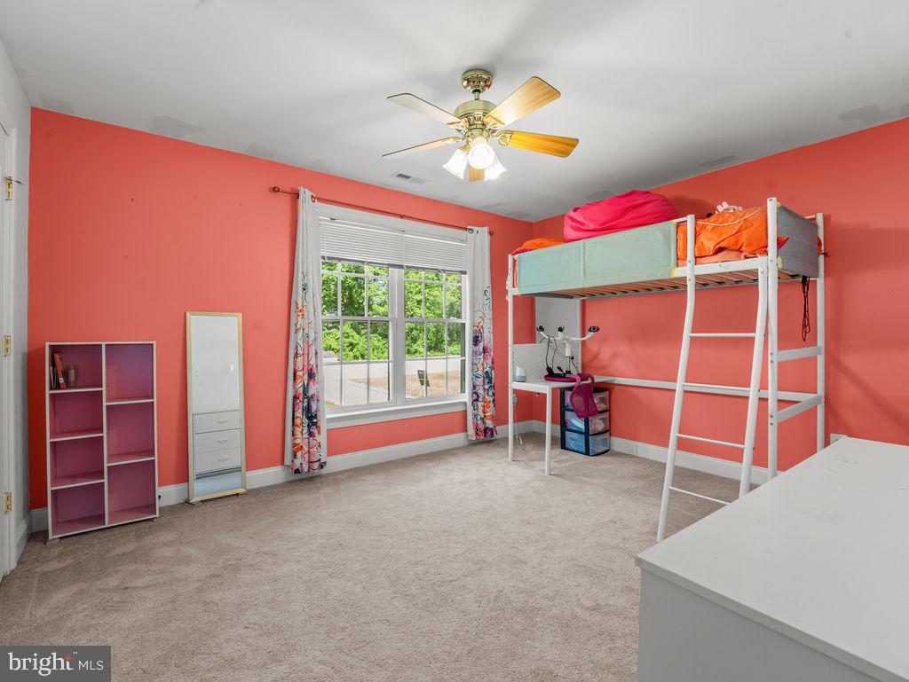 CROSS POINT - Residential