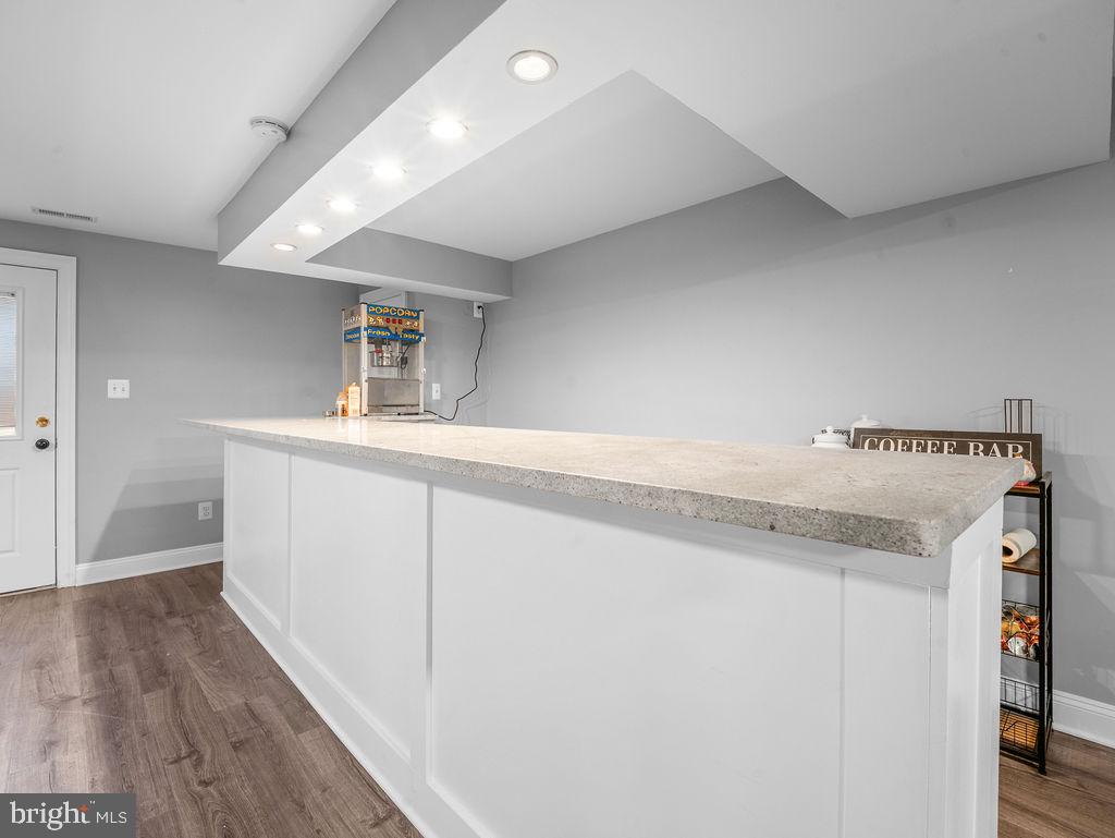 CROSS POINT - Residential