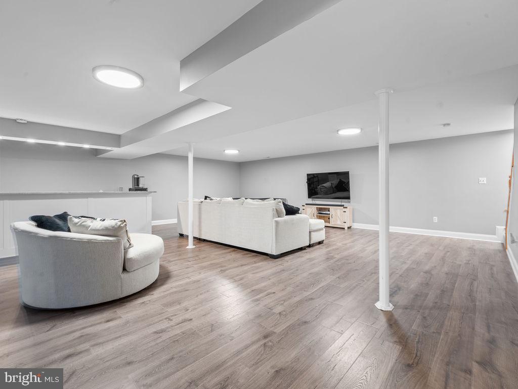CROSS POINT - Residential