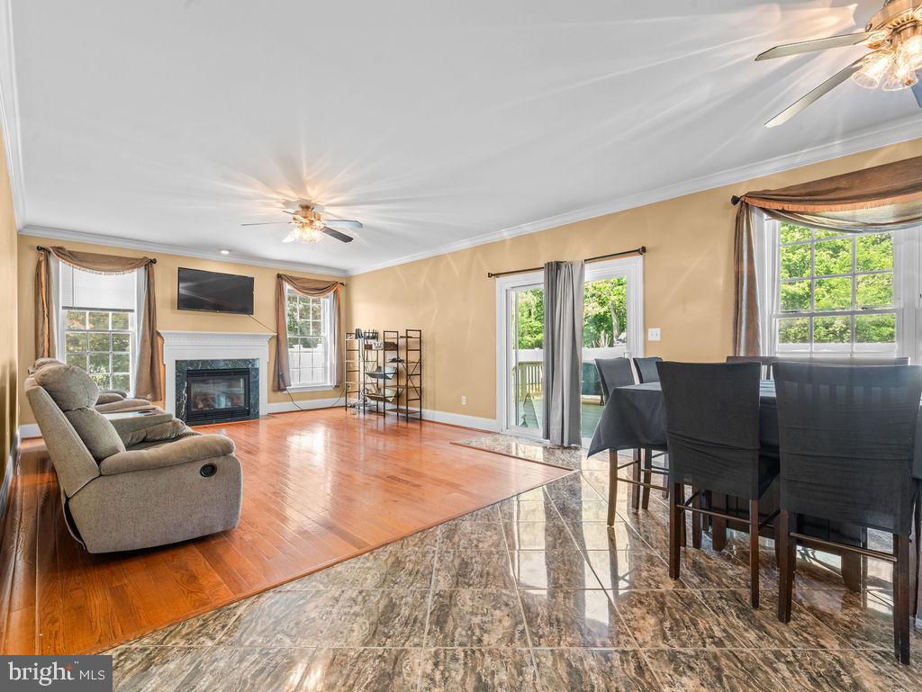 CROSS POINT - Residential