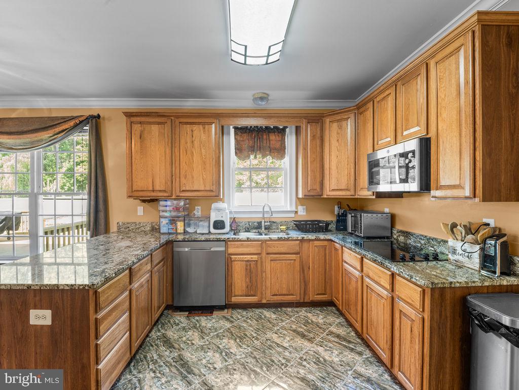 CROSS POINT - Residential