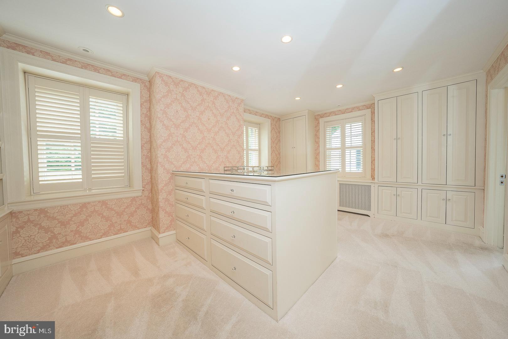 BRYN MAWR - Residential