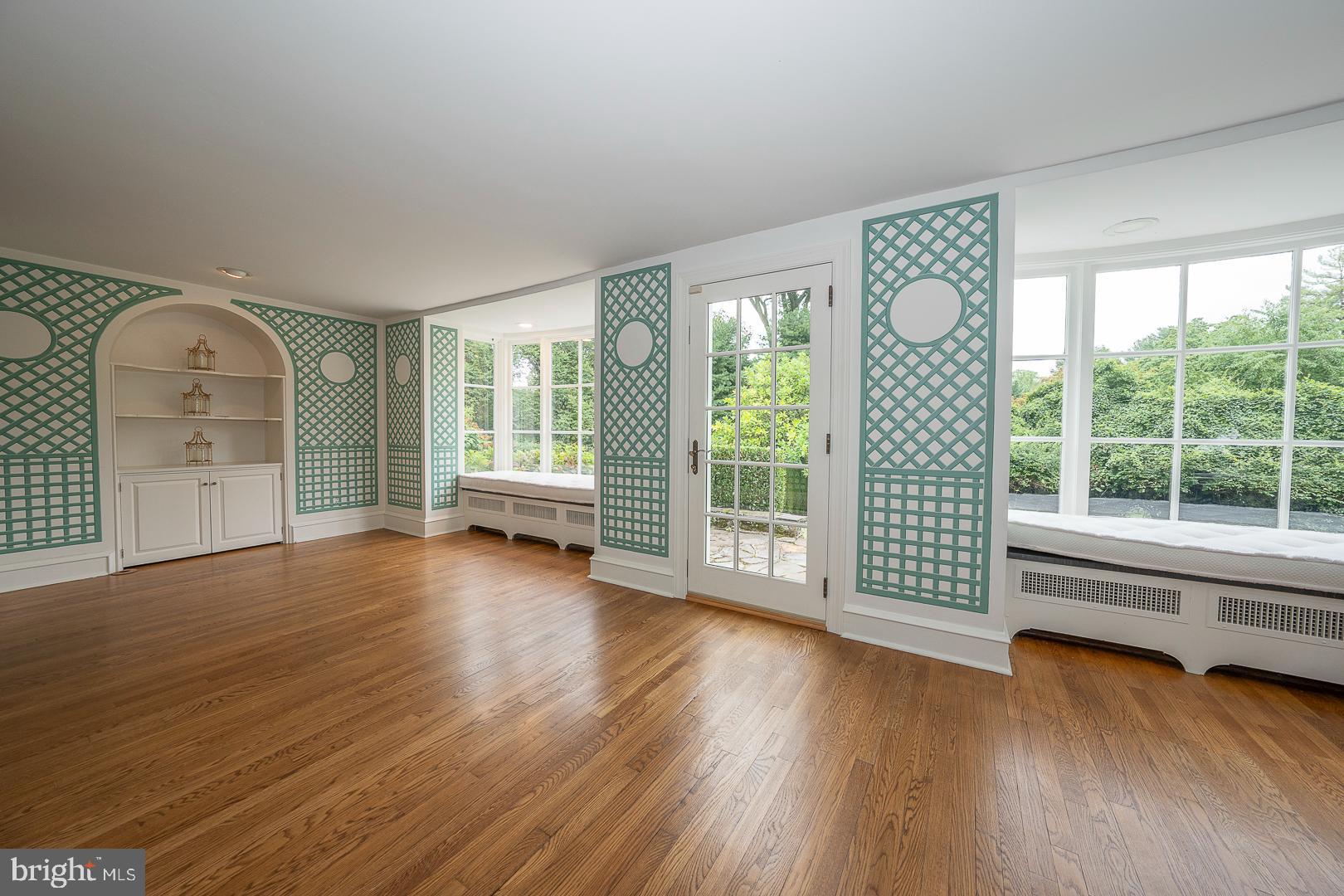 BRYN MAWR - Residential