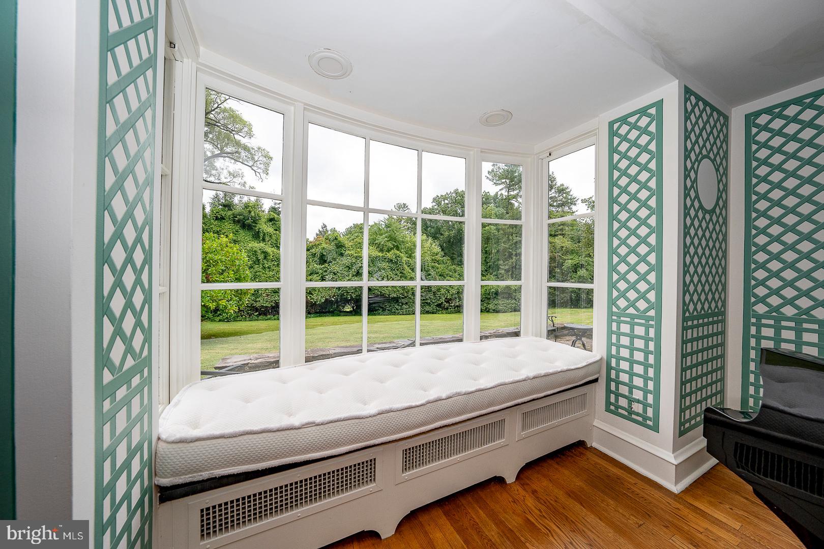 BRYN MAWR - Residential