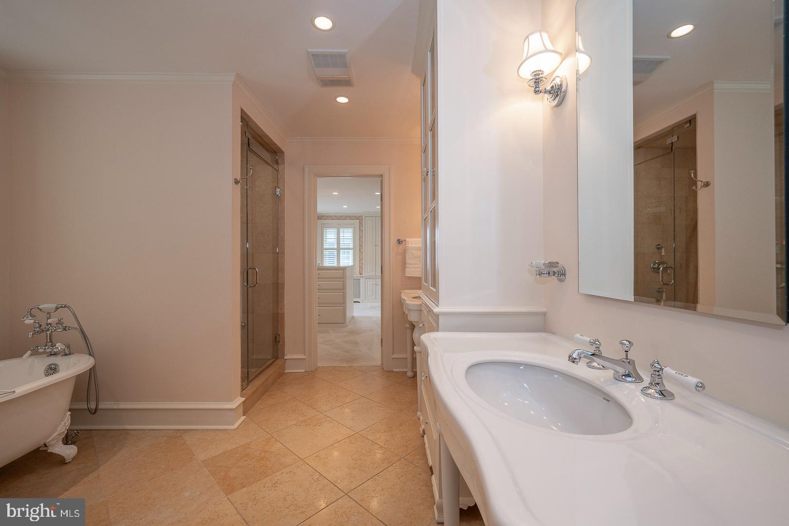 BRYN MAWR - Residential